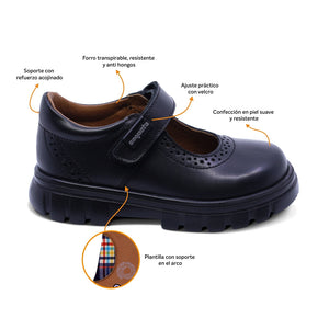 Zapato escolar de piel para niña preescolar color negro con detalle perforado 125001