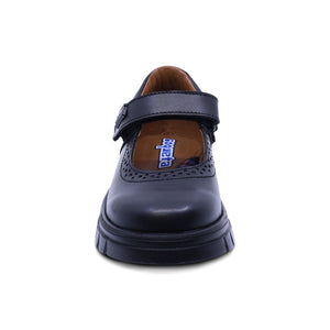 Zapato escolar de piel para niña preescolar color negro con detalle perforado 125001