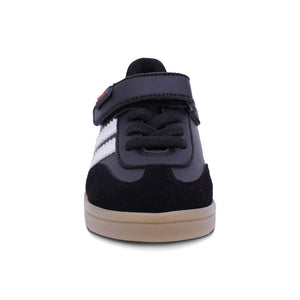 Tenis para niño preescolar color negro con franjas blancas y tira de contacto 134901