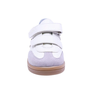 Tenis para niña preescolar color plata con tira de contacto y corazones 155000