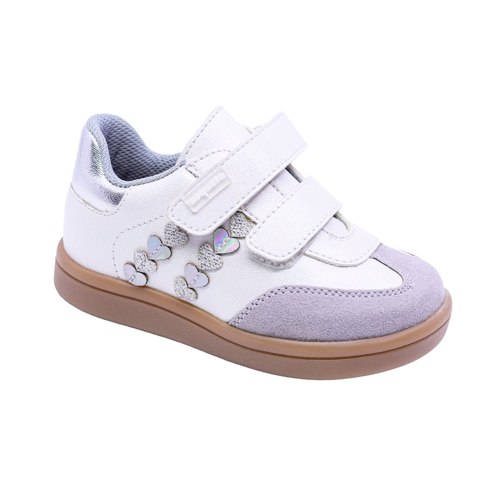 Tenis para niña preescolar color plata con tira de contacto y corazones 155000