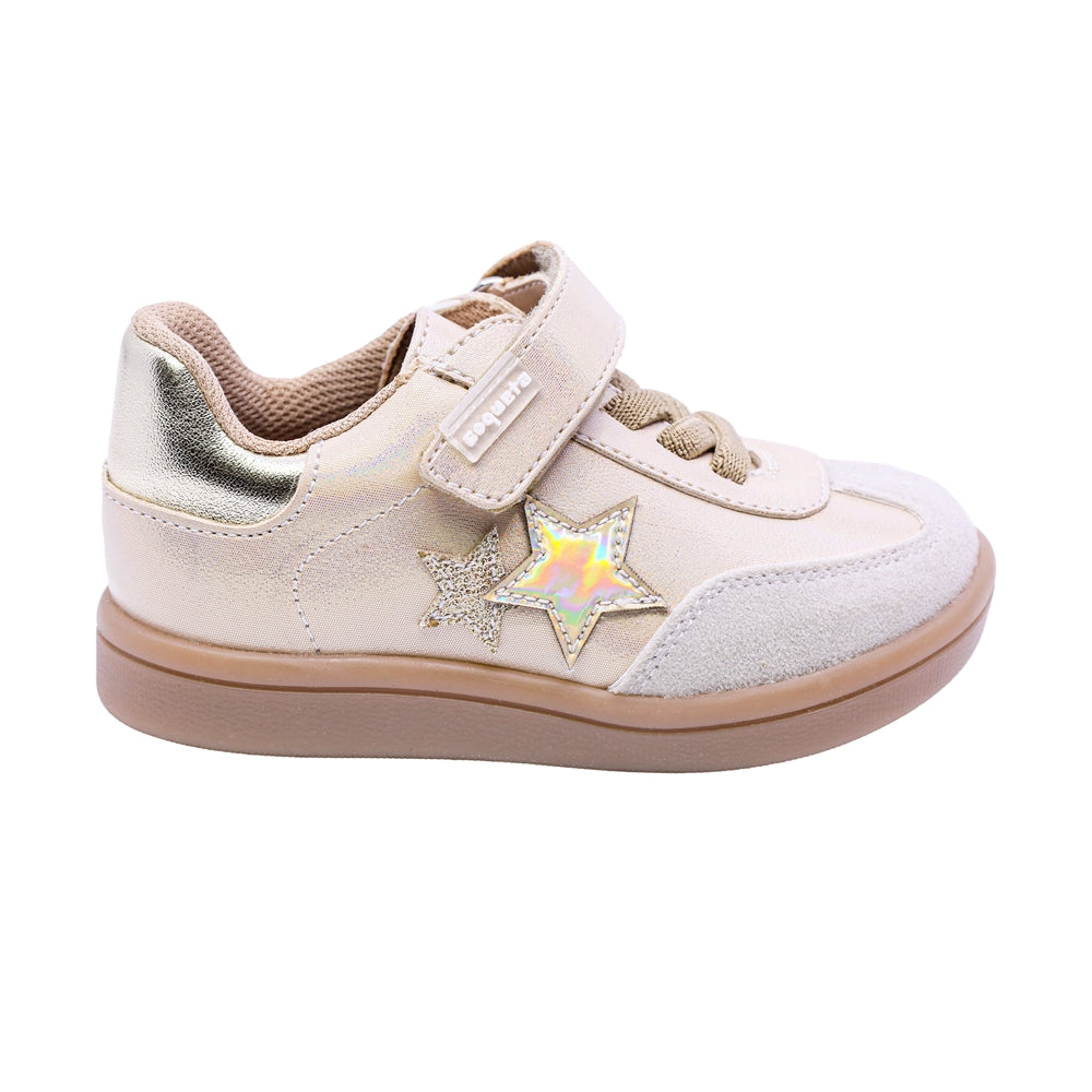 Tenis para niña preescolar color oro con tira de contacto y estrella 155001