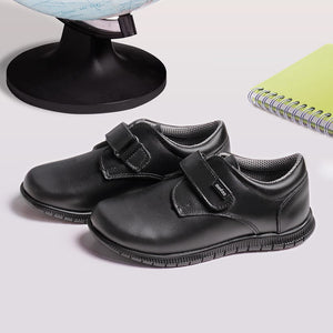 Zapato escolar de piel para niño preescolar color negro con tira de contacto 159304