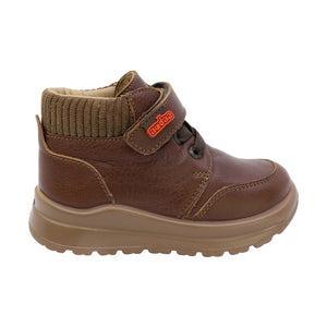 Botas de piel para niño preescolar color café con agujeta y tira de contacto 162603