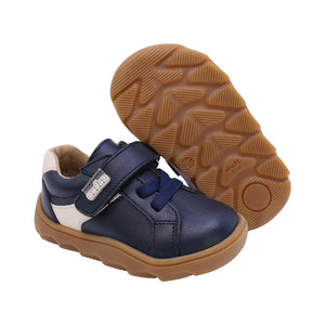 Tenis de piel para niño preescolar color azul con agujeta y tira de contacto 186900