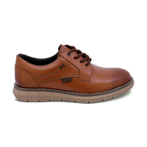 Zapato de piel para niño color miel con agujeta y detalles de color en la punta 435500