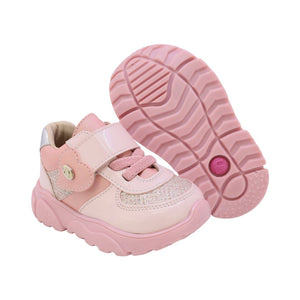 Tenis para bebé niña color rosa con agujeta elástica y tira de contacto 955702